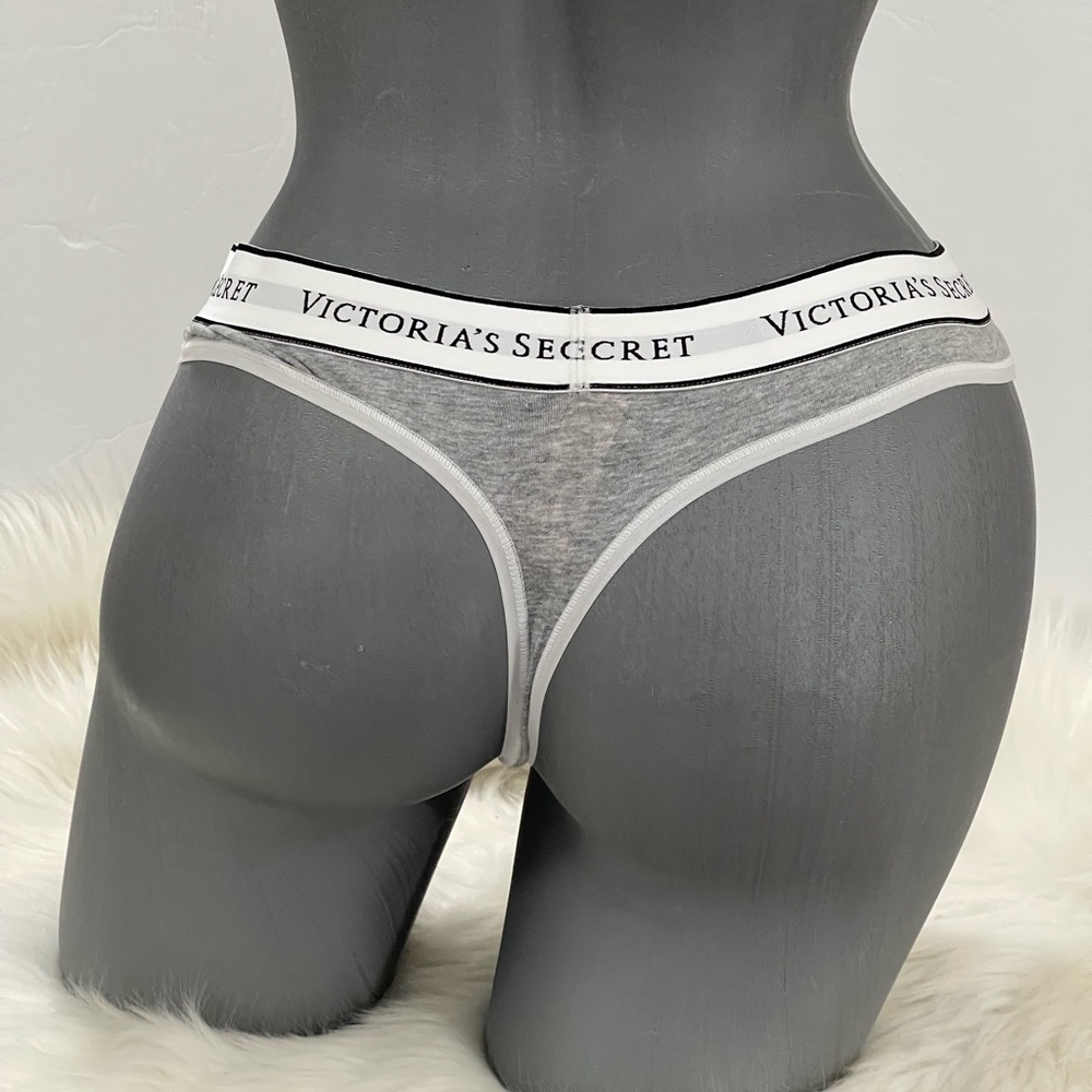 VICTORIAS SECRET LOGO COTTON THONG PANTY UNDERWEAR. NWT